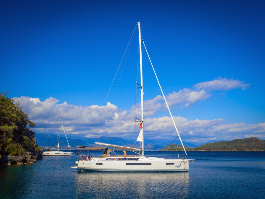 Photo #1 - Sun Odyssey 490 - 5 + 1 cab. (Oracle) en Marina - 35360