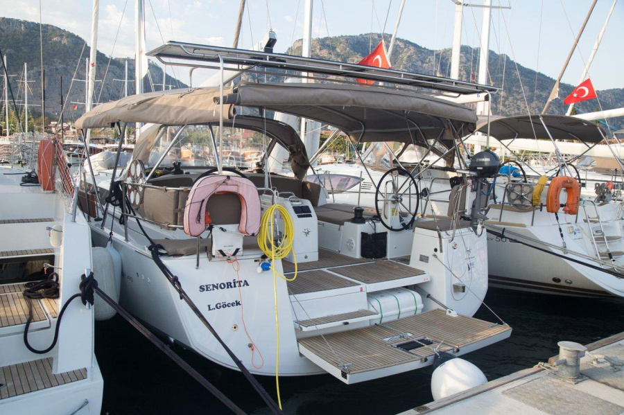 Photo #1 - Sun Odyssey 490 - 4 + 1 cab. (Senorita) en Göcek - 35427