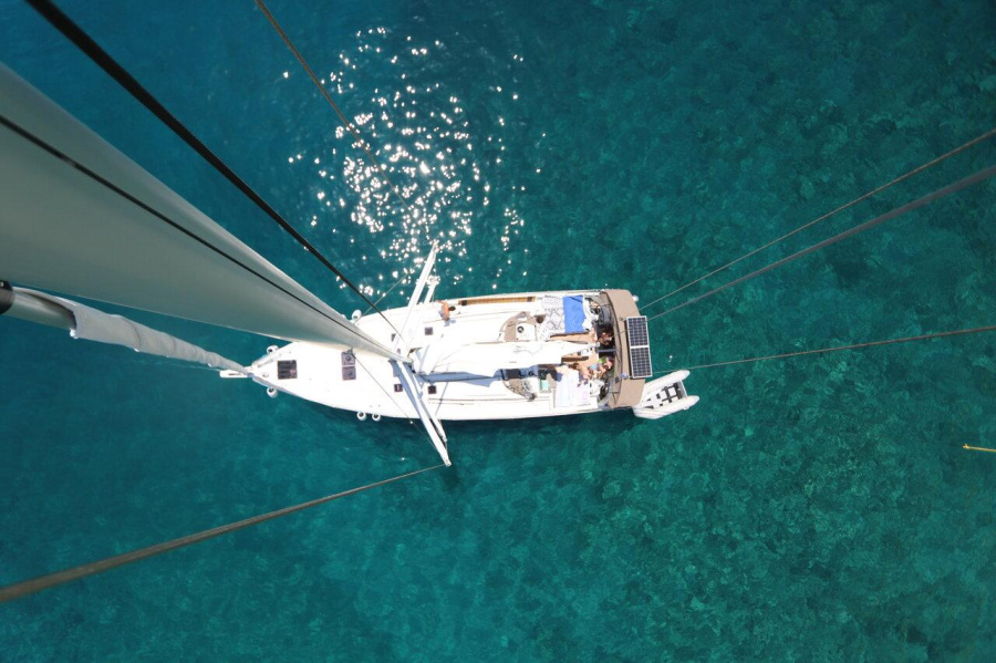 Photo #1 - Sun Odyssey 490 - 5 + 1 cab. (Aqua Fun) en - Olympic Marine - 35550