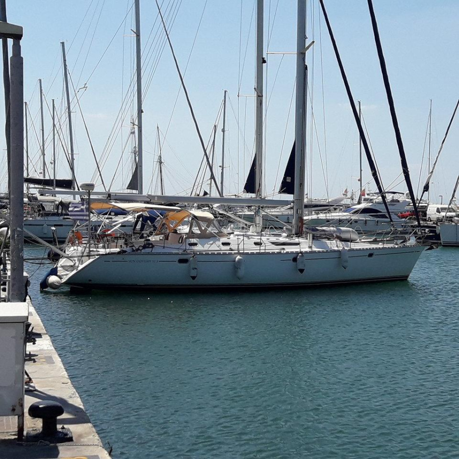 Photo #1 - Sun Odyssey 52.2 (Hesiodos) en Athens, Alimos marina - 36126
