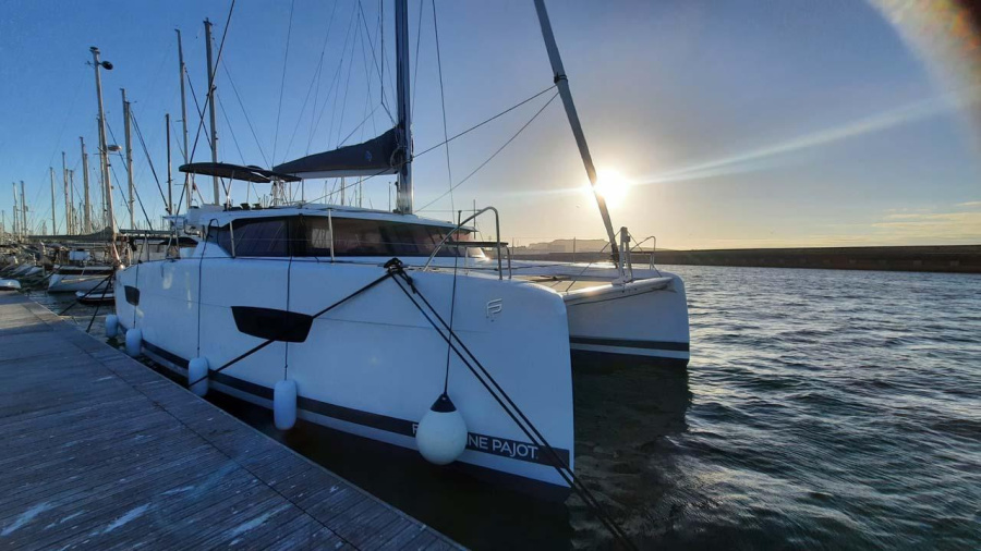 Photo #1 - Fountaine Pajot Astrea 42 (Follow the Sun) en Lefkas, D-Marin - 36259