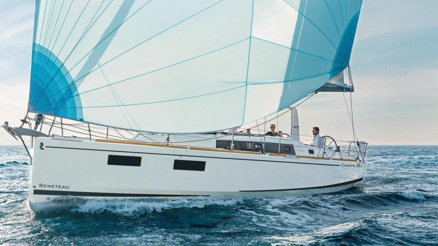 Photo #1 - Oceanis 38.1 (Lukas) en Marina Frapa - 36565
