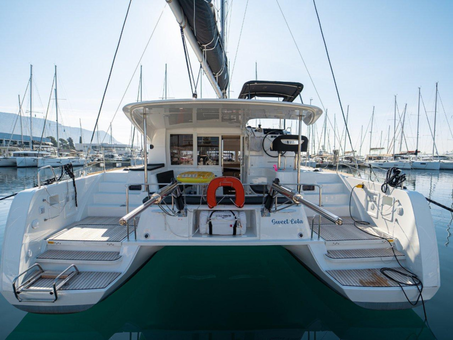 Photo #1 - Lagoon 40 - 4 + 2 cab (Sweet Lota) en Komolac, ACI Marina - 36573