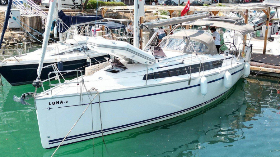 Photo #1 - Bavaria Cruiser 34 - 2 cab. (Luna 2) en Marina Imbat - 36650