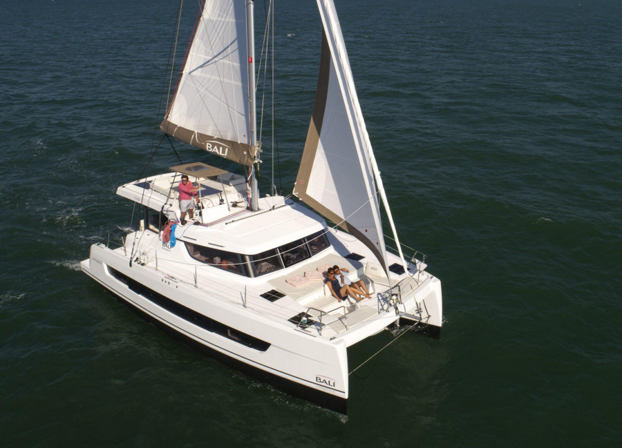 Photo #1 - Bali Catspace (Sail Solaris) en  - 36761