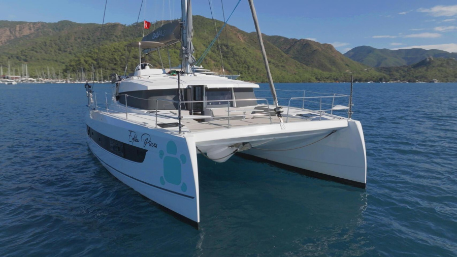 Photo #1 - Bali 4.2 - 4 + 1 cab. (Ediba Pisces) en Albatros Marina - 36924