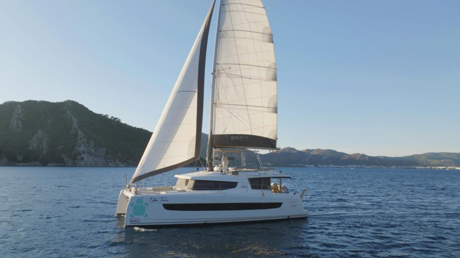 Photo #1 - Bali 4.8 - 4 + 1 cab. (Ediba Taurus) en Albatros Marina - 36928