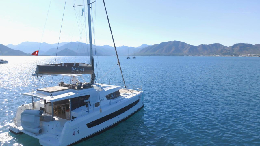 Photo #1 - Bali 4.4 - 4 + 1 cab. (Ediba Libra) en Albatros Marina - 36933