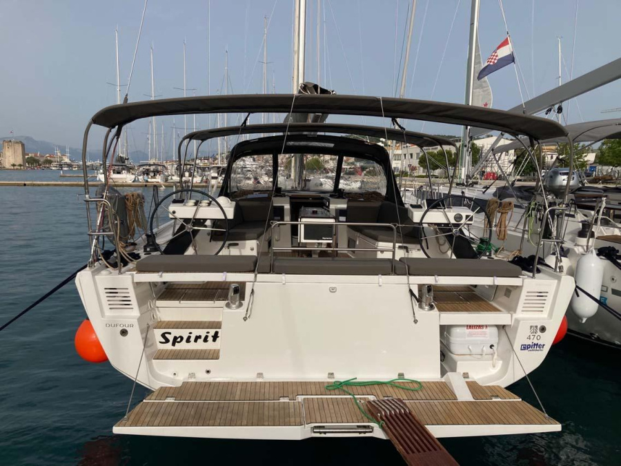 Photo #1 - Dufour 470 - 3 cab. (Spirit) en Marina (ex.SCT) - 37010