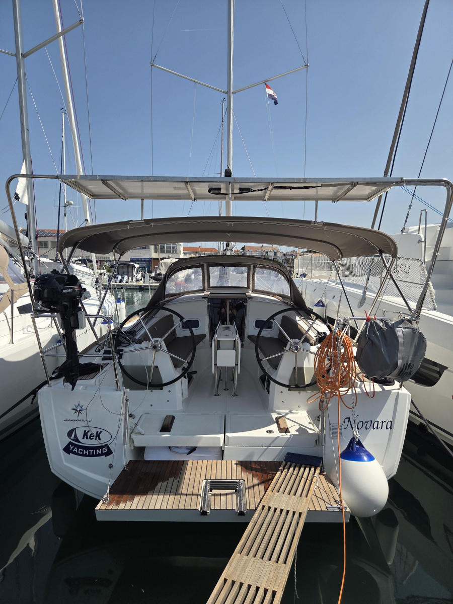 Photo #1 - Sun Odyssey 349 - 3 cab. (Novara) en Marina - 37036