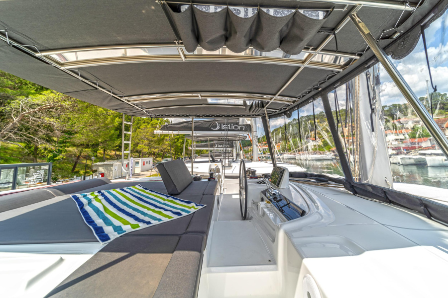 Photo #1 - Lagoon 46 - 4 + 2 cab. (First Care) en ACI Marina - 37142