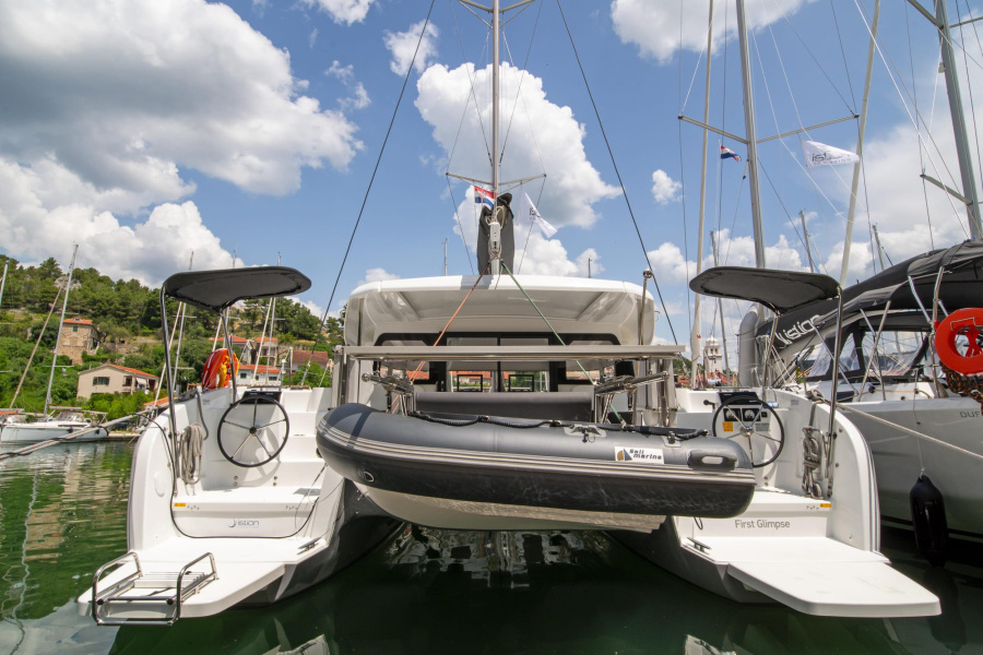 Photo #1 - Excess 11 - 4 + 1 + 1 cab. (First Glimpse) en ACI Marina - 37146