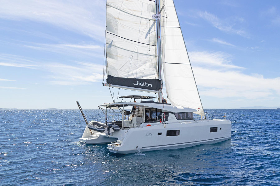 Photo #1 - Lagoon 42 - 4 + 2 cab. (Eternity) en  - 37318