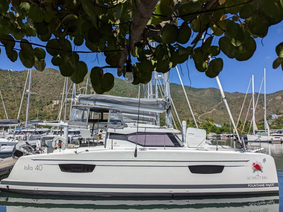 Photo #1 - Fountaine Pajot Isla 40 - 3 cab. (Scarlet Ibis) en Resort & Marina - 37358