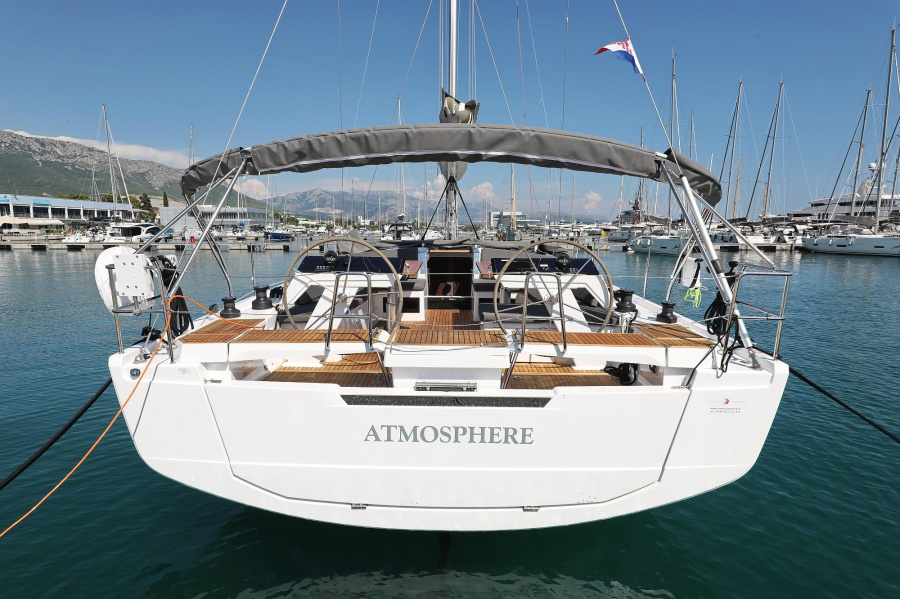 Photo #1 - Hanse 460 - 4 cab. (Atmosphere) en Marina - 37442