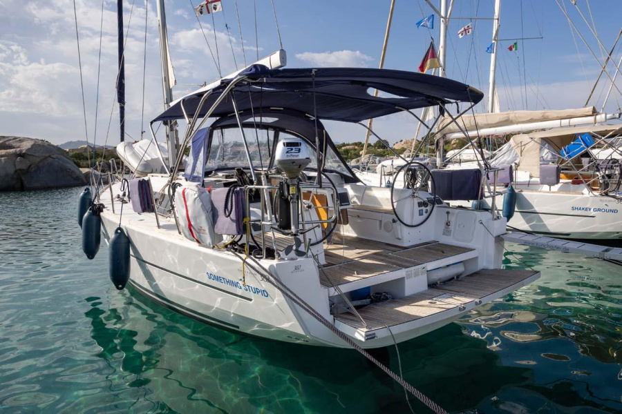 Photo #1 - Dufour 382 GL (Something Stupid) en Golfo Aranci Marina Dell’Isola - 37524