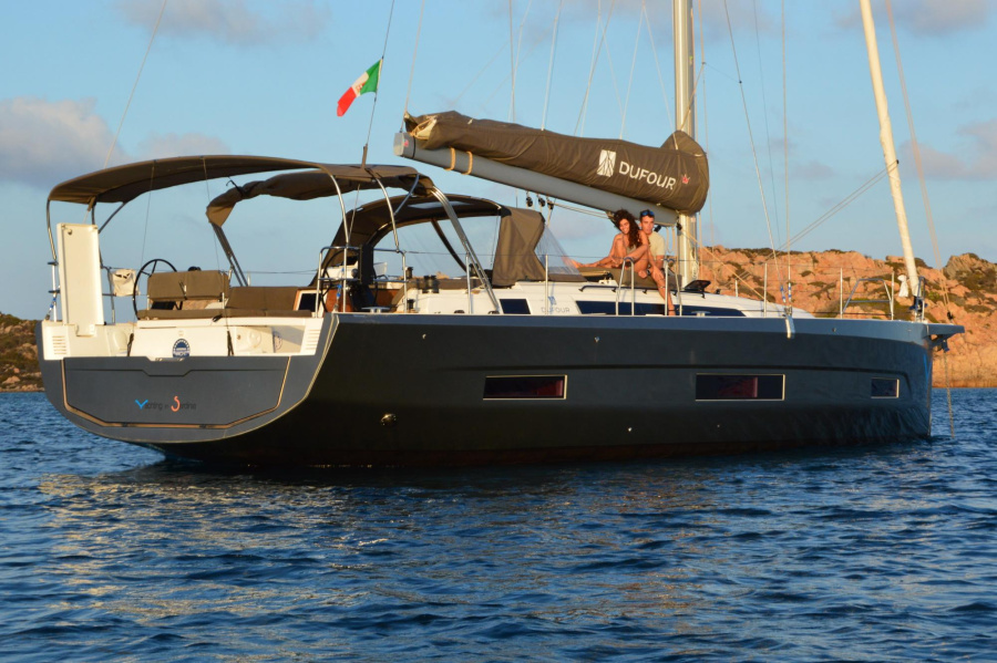 Photo #1 - Dufour 470 - 3 cab. (Euphoria) en Sardinia, Punta Nuraghe - 37567