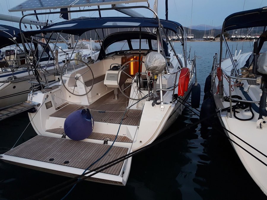 Photo #1 - Bavaria Cruiser 41 - 3 cab. (Marea) en Lefkas main port - 37671
