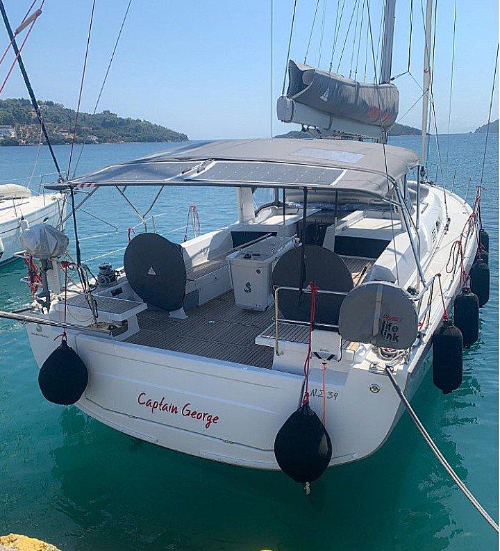 Photo #1 - Oceanis 51.1 - 5 + 1 cab. (Captain George) en  - 37887