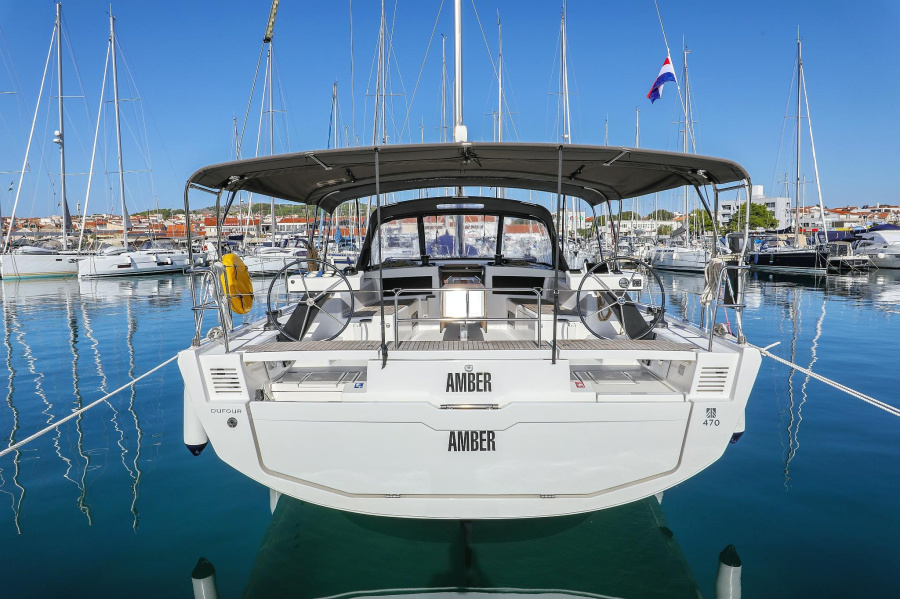 Photo #1 - Dufour 470 - 3 cab. (Amber) en Marina (ex.SCT) - 37946