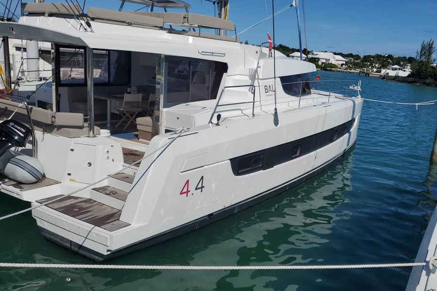Photo #1 - Bali 4.4 - 4 + 1 cab. (Ptarmigan) en Conch Inn Marina - 37948