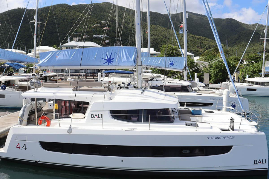 Photo #1 - Bali 4.4 - 4 + 1 cab. (Seas Another Day) en Resort & Marina - 37949
