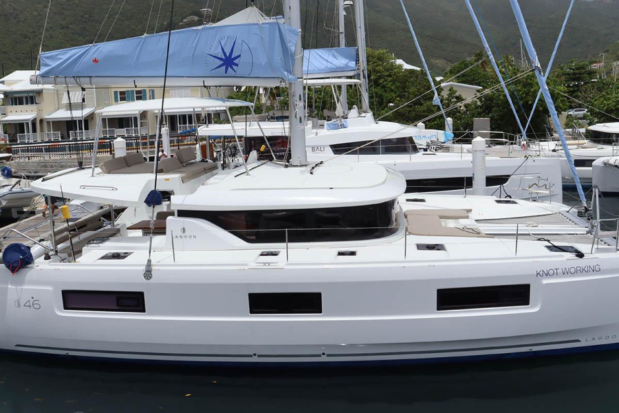Photo #1 - Lagoon 46 - 4 + 2 cab. (Knot Working) en Resort & Marina - 38004