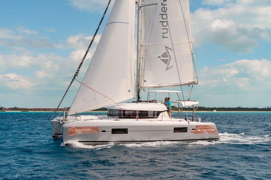 Photo #1 - Lagoon 42 - 4 + 1 cab. (Kairos) en Albatros Marina - 38133