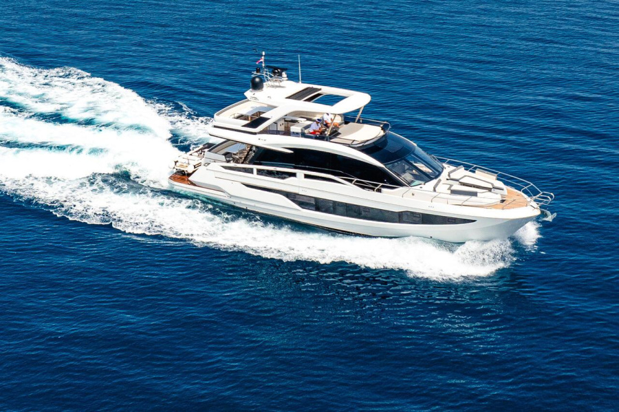 Photo #1 - Galeon 640 Fly (FGstar) en Yachtclub Seget (Marina Baotić) - 38345
