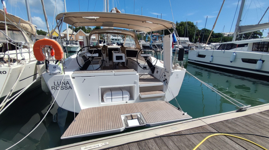 Photo #1 - Dufour 430 GL (LUNA ROSSA) en Guadeloupe, La Marina Bas du Fort - 38551