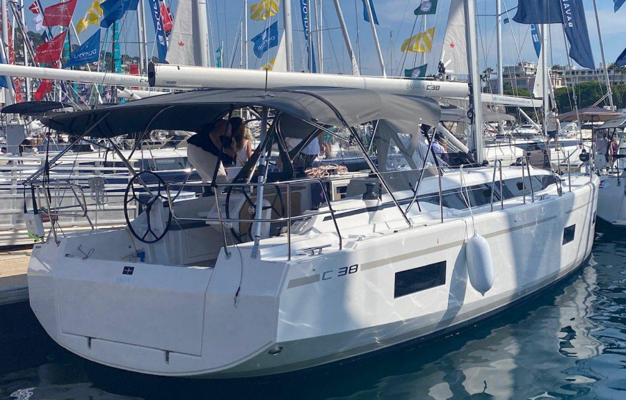 Photo #1 - Bavaria C38 (Luna 3) en Marina Imbat - 38553