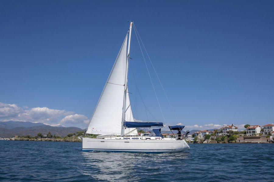Photo #1 - Dufour 425 GL (Esen Mila) en Ece Saray Marina Resort - 38565