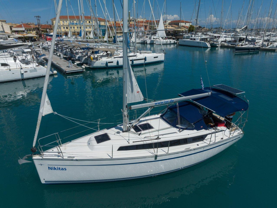 Photo #1 - Bavaria Cruiser 34 - 2 cab. (Nikitas) en Lefkas main port - 38708