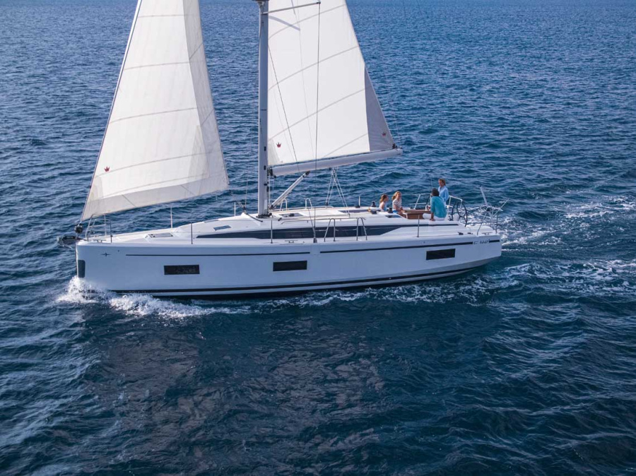 Photo #1 - Bavaria C42 Style (Aurelia) en de Mallorca, Real Club Nautico - 38777