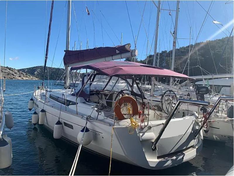 Photo #1 - Sun Odyssey 509 - 5 + 1 cab. (Evelina) en Corfu, Gouvia Marina - 38870