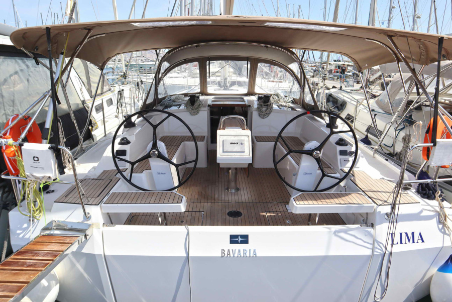 Photo #1 - Bavaria C42 (Lima) en  - 38880