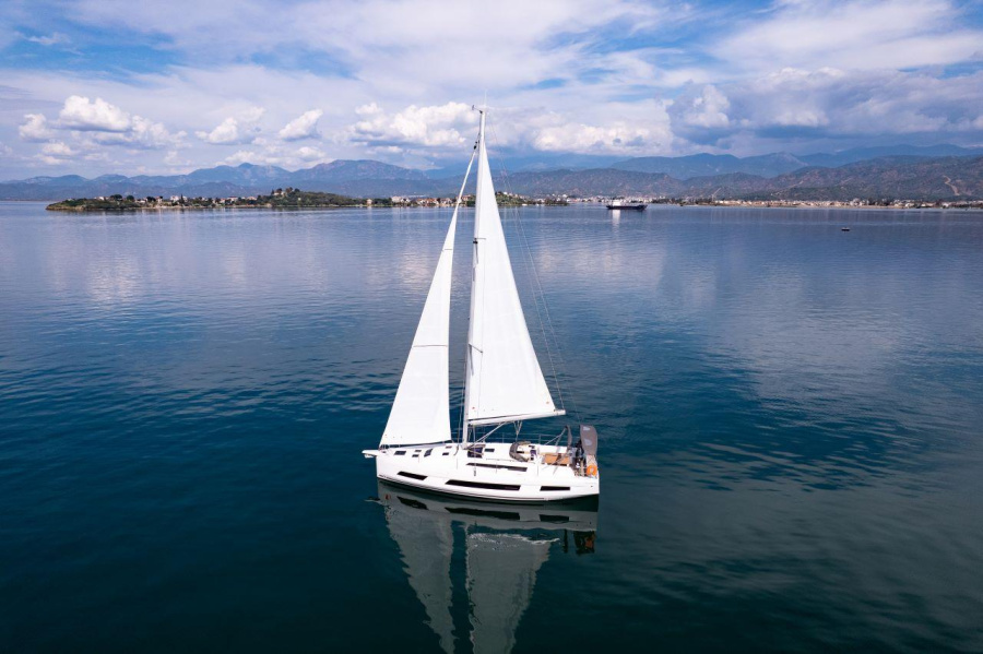 Photo #1 - Dufour 41 - 3 cab. (Los Angeles) en Yacht Classic Hotel Marina - 38902