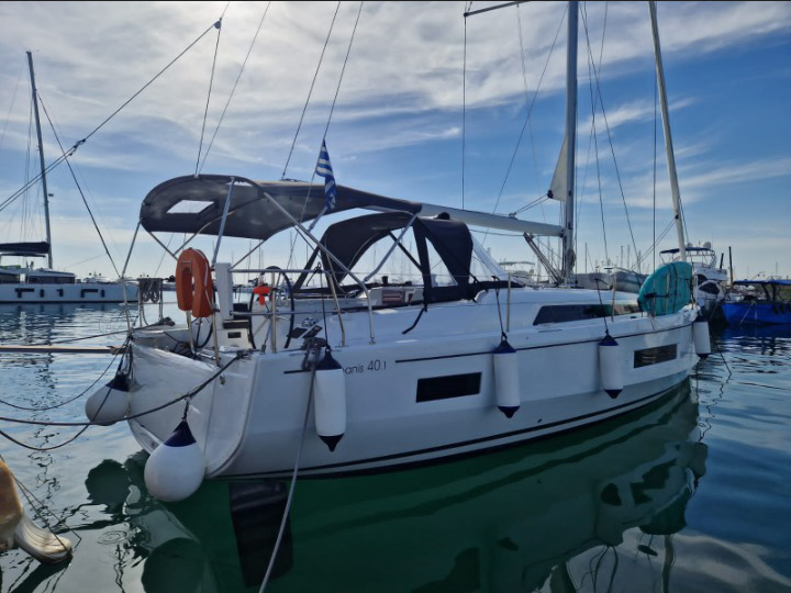 Photo #1 - Oceanis 40.1 (Marilena) en Athens, Alimos marina - 38987