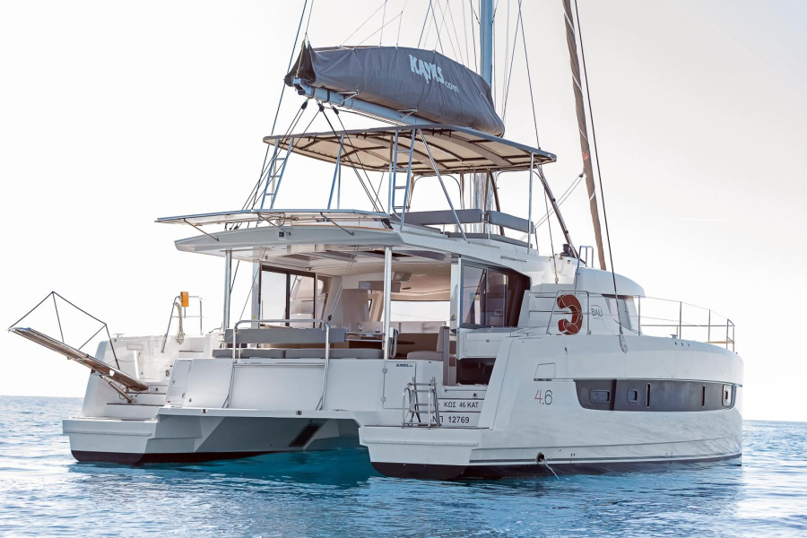 Photo #1 - Bali 4.6 - 5 + 1 cab. (Kos 46.Cat8) en Athens, Alimos marina - 39121