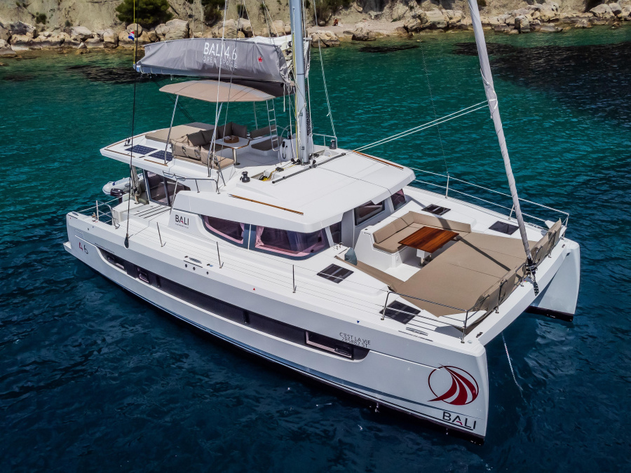 Photo #1 - Bali 4.6 - 5 + 2 cab. (C'est la vie) en Marina - 39266