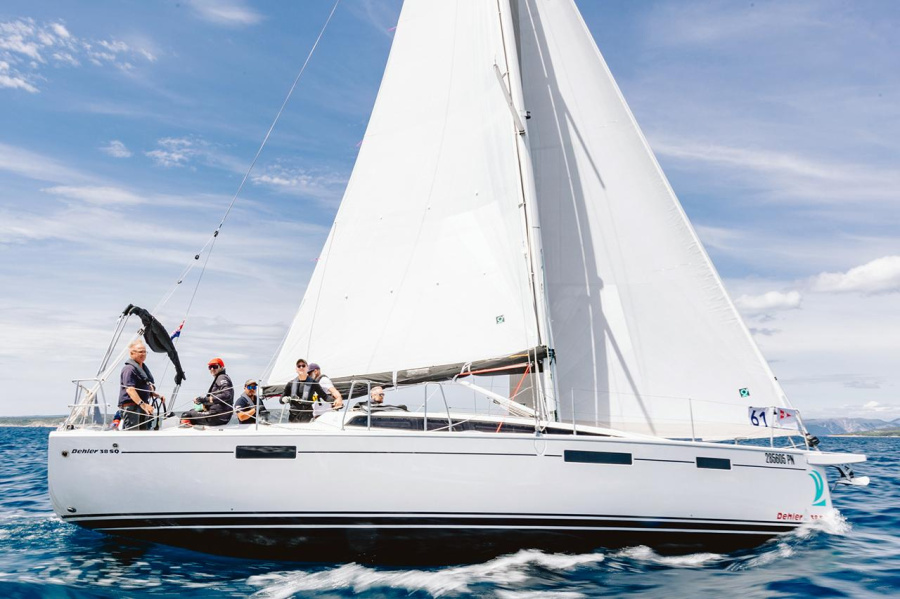 Photo #1 - Dehler 38 SQ (Jenny) en Marina Punat - 39298