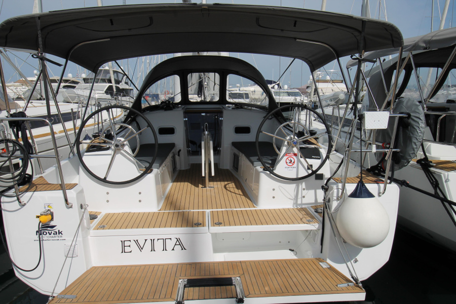 Photo #1 - Sun Odyssey 380 - 3 cab. (Evita) en Marina Kornati - 39372
