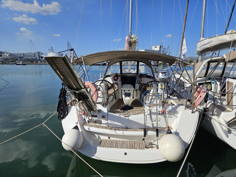 Photo #1 - Sun Odyssey 42i (Triton) en  - 39587