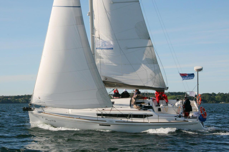 Photo #1 - Sun Odyssey 379 (Pluto) en Marina Sonwik - 39592