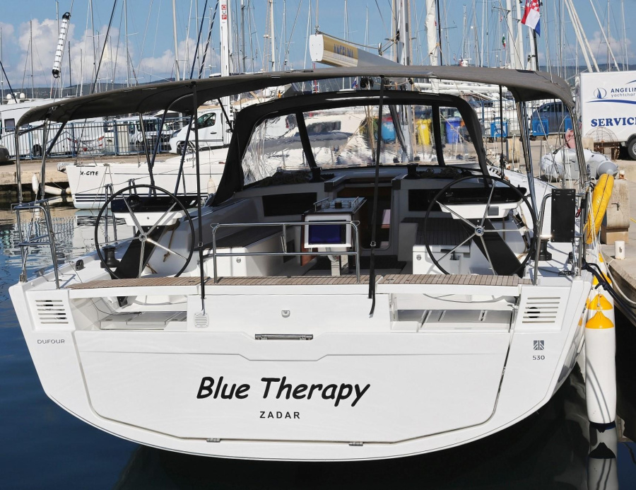 Photo #1 - Dufour 530 - 5 + 1 cab. (Blue Therapy) en Marina Šangulin - 39664