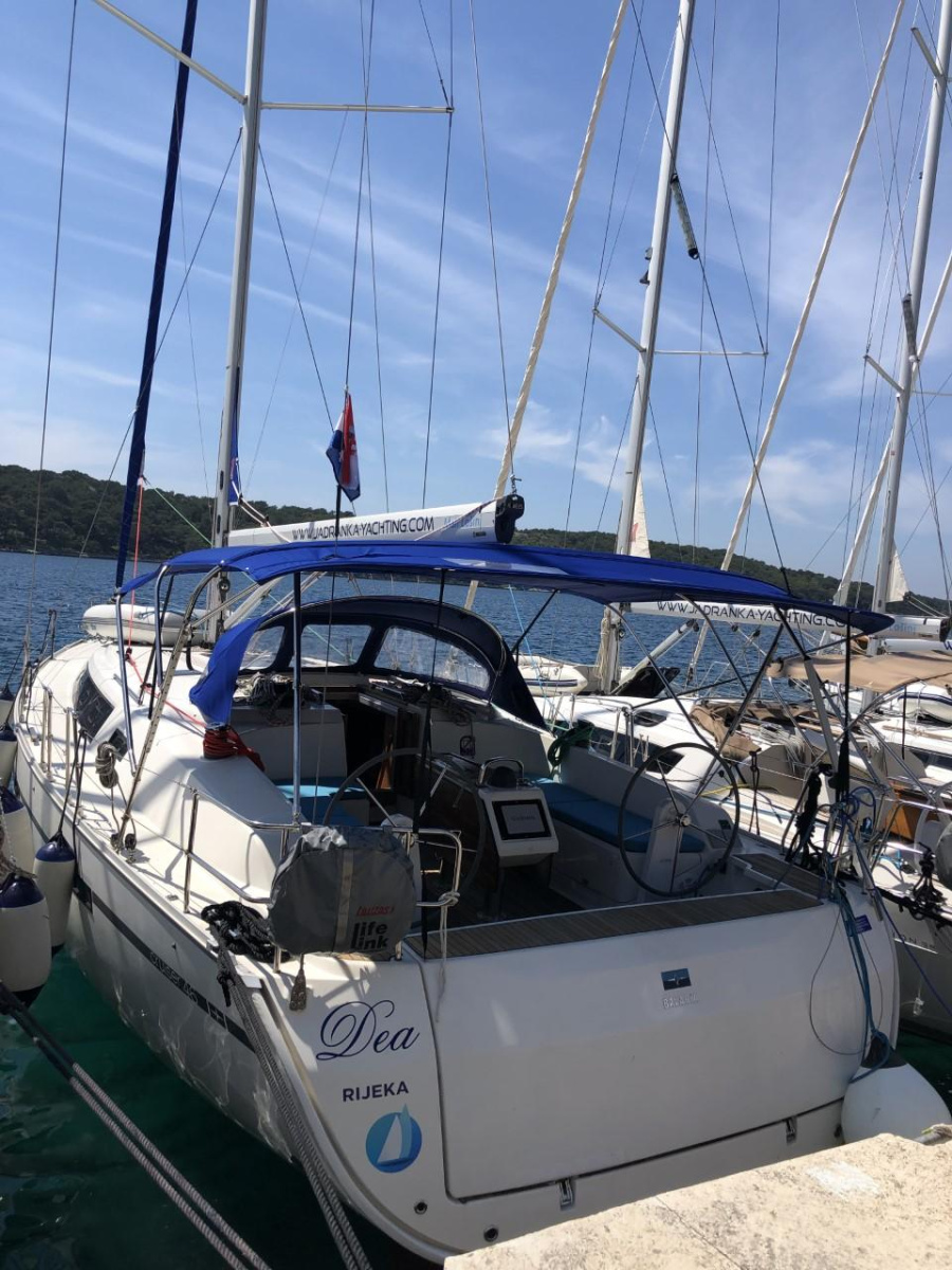 Photo #1 - Bavaria Cruiser 46 - 4 cab. (Dea) en Marina Losinj - 39815