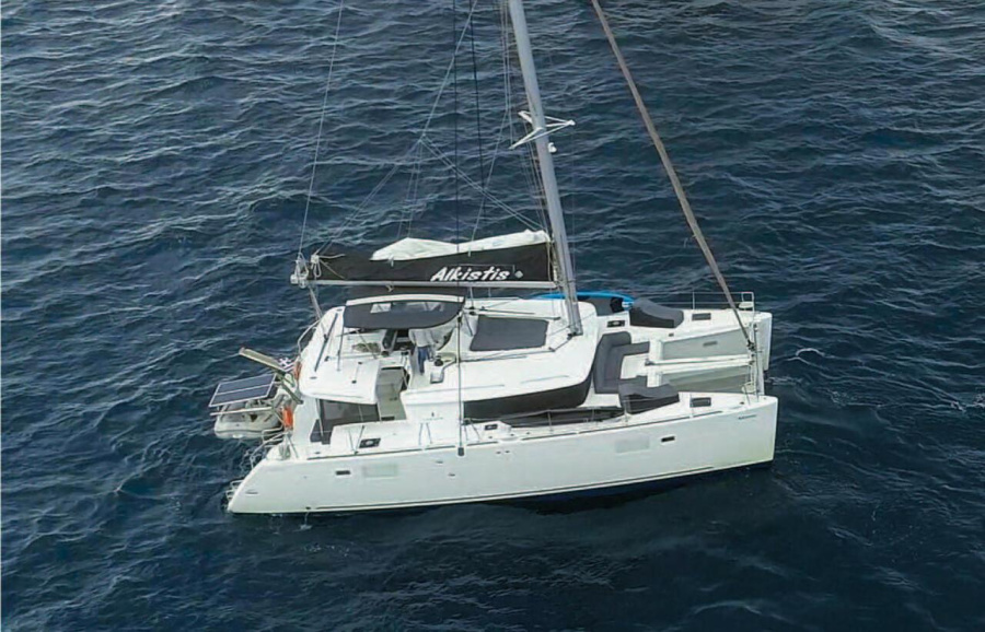 Photo #1 - Lagoon 450 F - 4 + 2 cab. (Alkistis) en Athens, Alimos marina - 39865