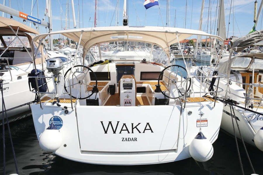 Photo #1 - Sun Odyssey 440 - 4 cab. (Waka) en Marina Kornati - 39898