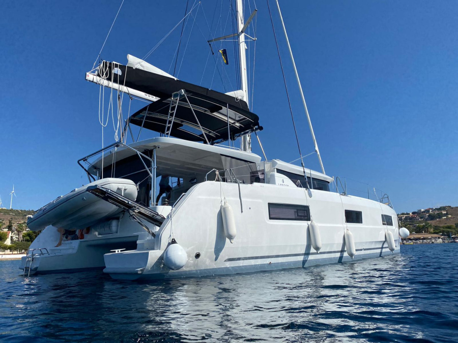Photo #1 - Lagoon 46 - 4 + 2 cab. (Ostraco) en - Olympic Marine - 39960