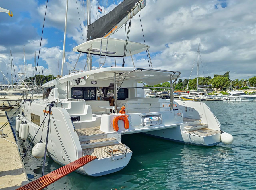 Photo #1 - Lagoon 46 - 4 + 2 cab. (Felicita) en ACI Marina - 39965